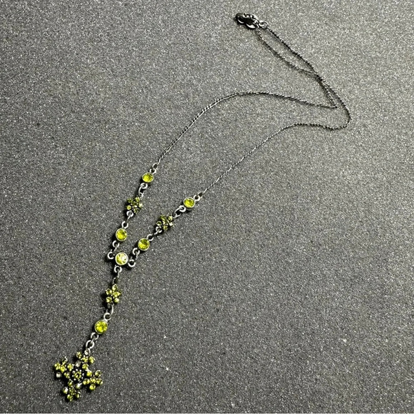 Vintage Bellagio Green Crystal Dark Silver Tone Necklace Made in USA Flawed - Picture 1 of 5